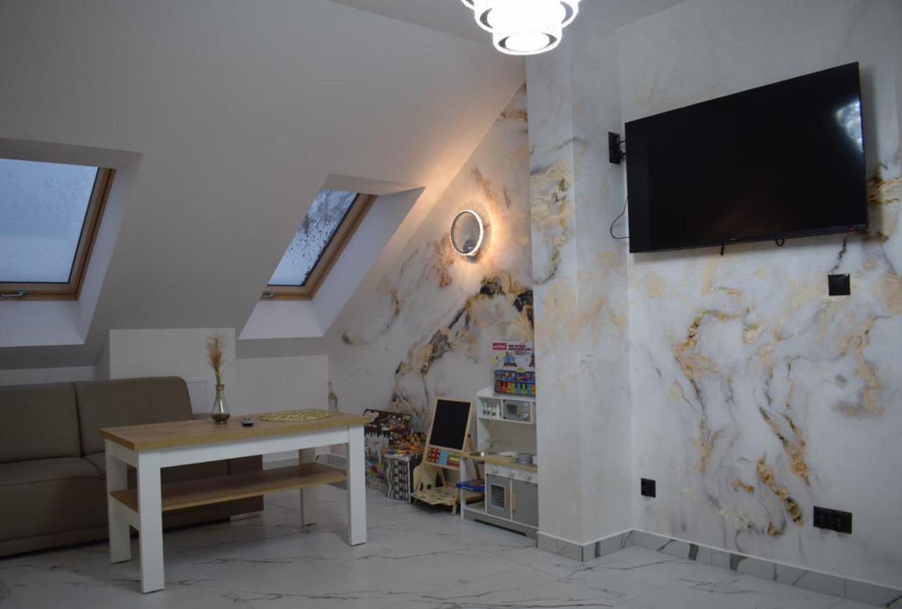 Maly Ksiaze Villa Podzamcze  Kültér fotó
