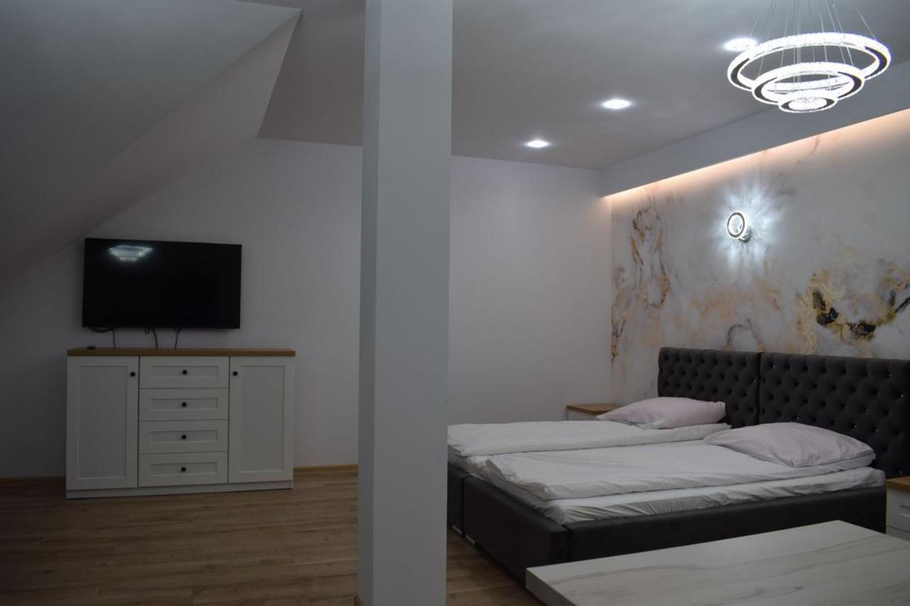 Maly Ksiaze Villa Podzamcze  Kültér fotó